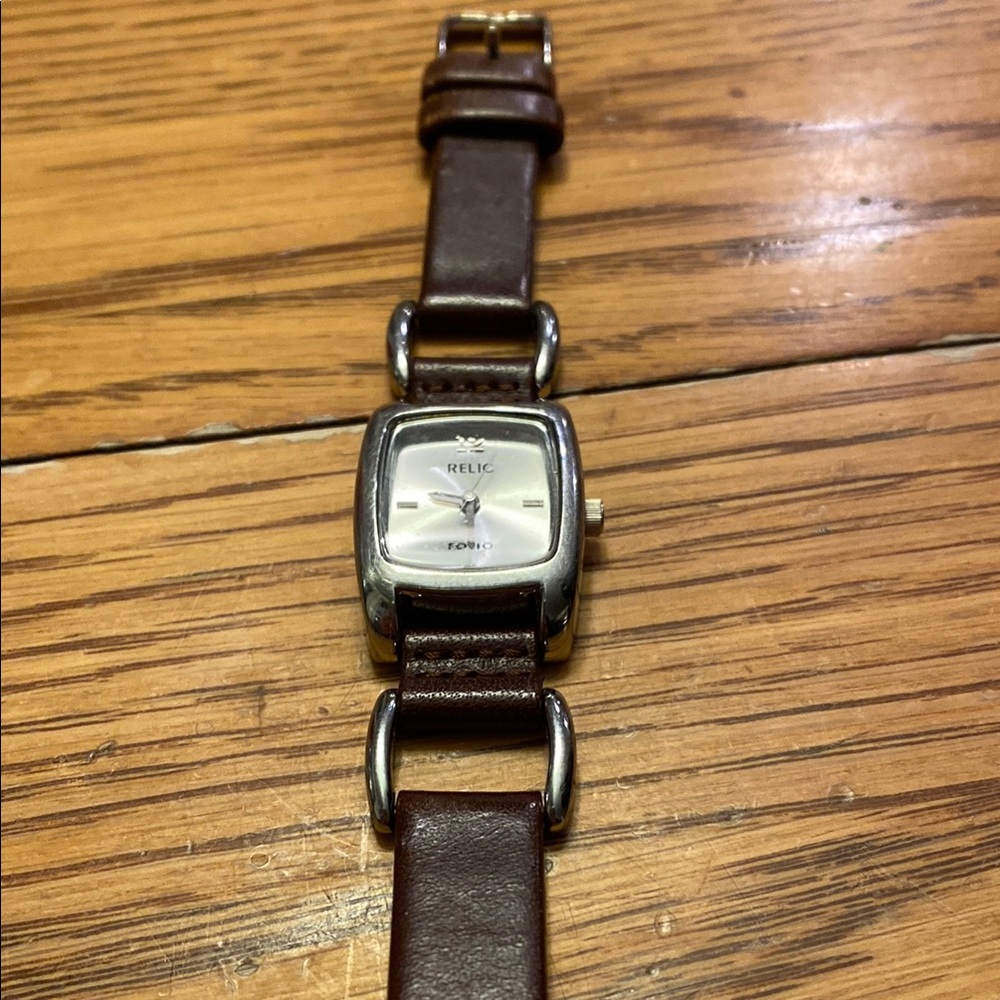 Relic Silver Brown Watch with Vintage Leather Strap
